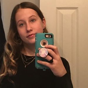 Meet your Posher, Hailey